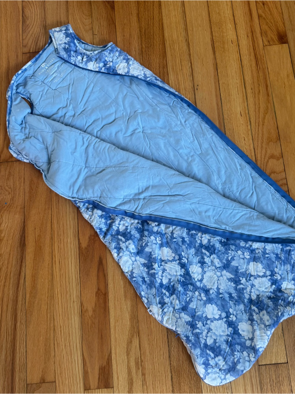 Bums & Roses Sleep Sack - Picture 2 of 3